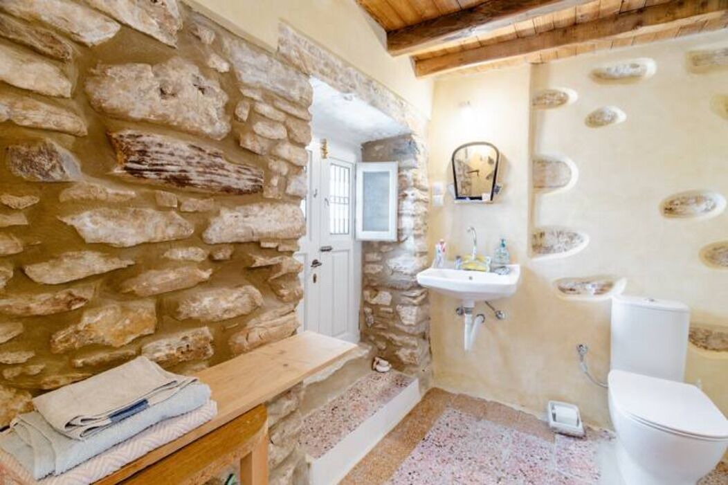 Photo of Bathroom in Aperathos