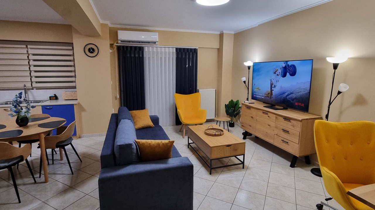 Photo of Livingroom in Keratsini-Drapetsona