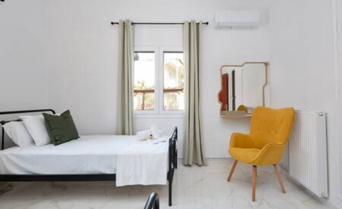 Photo of Bedroom in Ipsos