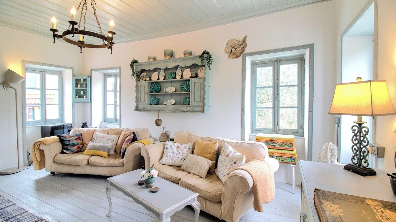 Photo of Livingroom in Neromilos