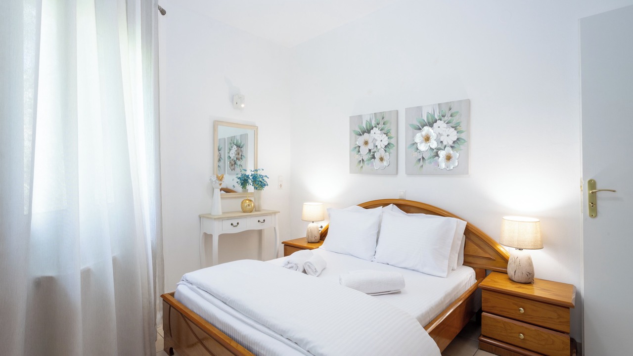 Photo of Bedroom in Exopoli