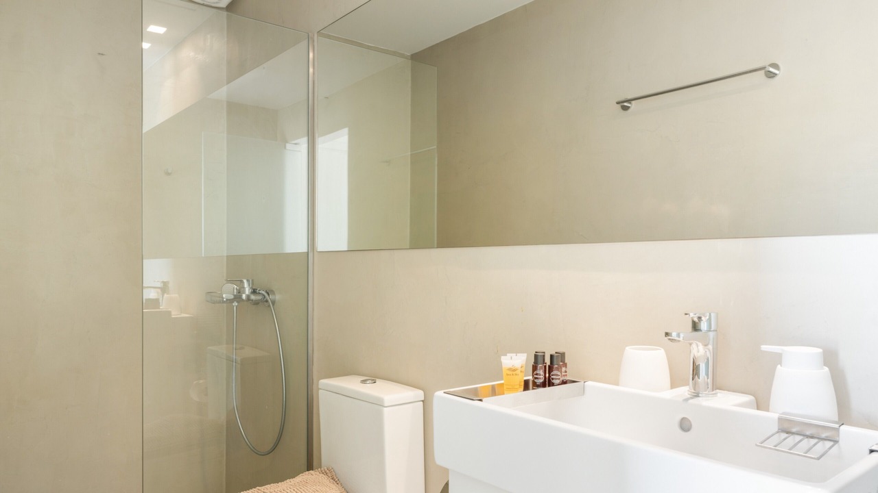 Photo of Bathroom in Milopotas