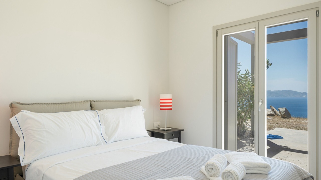Photo of Bedroom in Milopotas