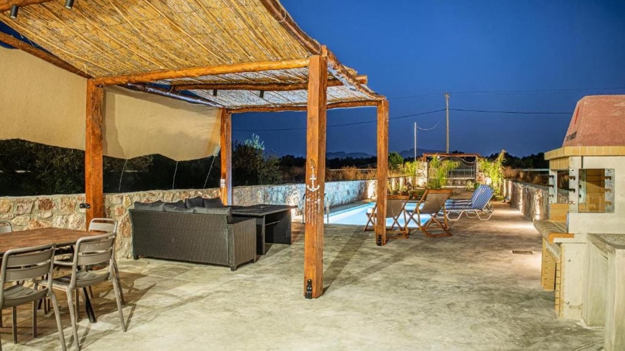 Photo of Outdoor in Haraki