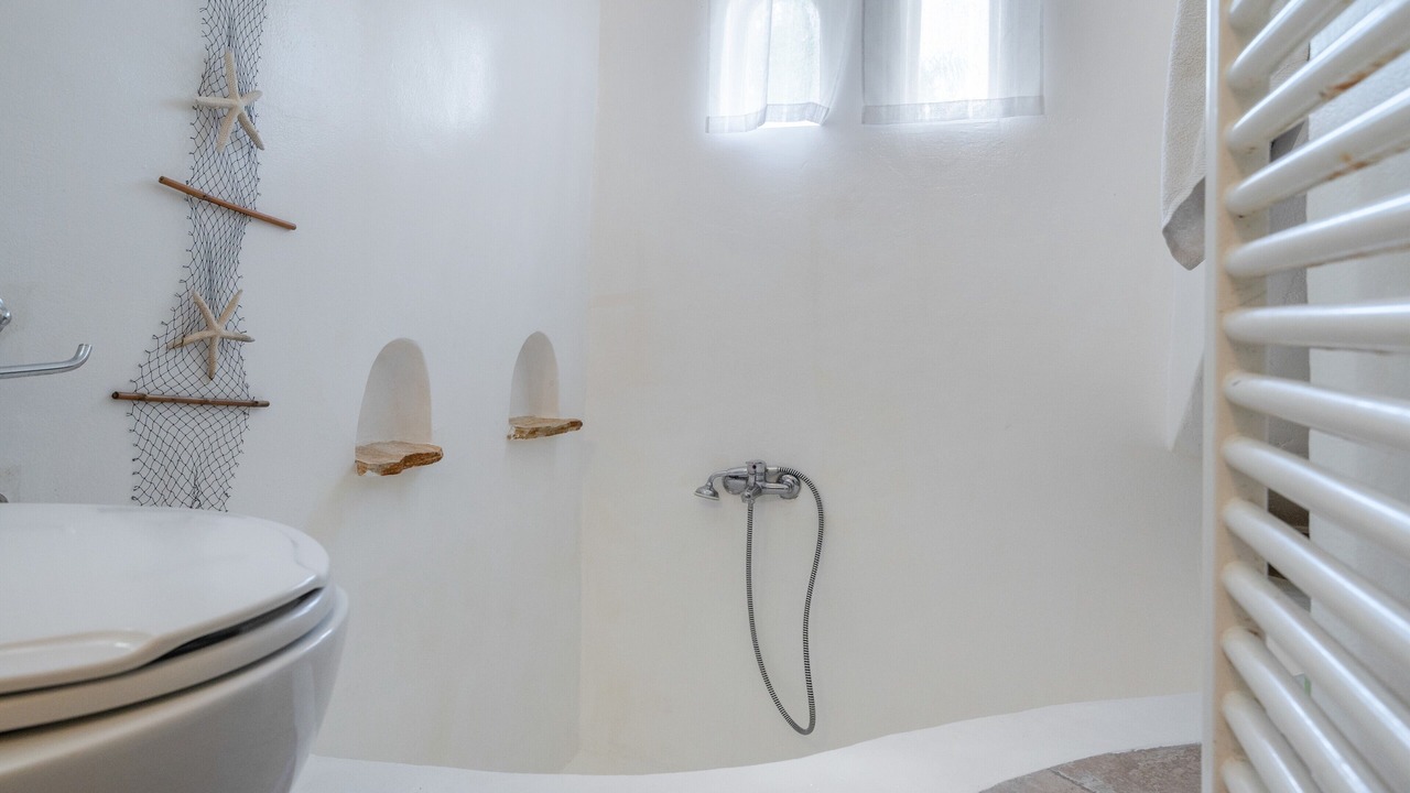 Photo of Bathroom in Katakali