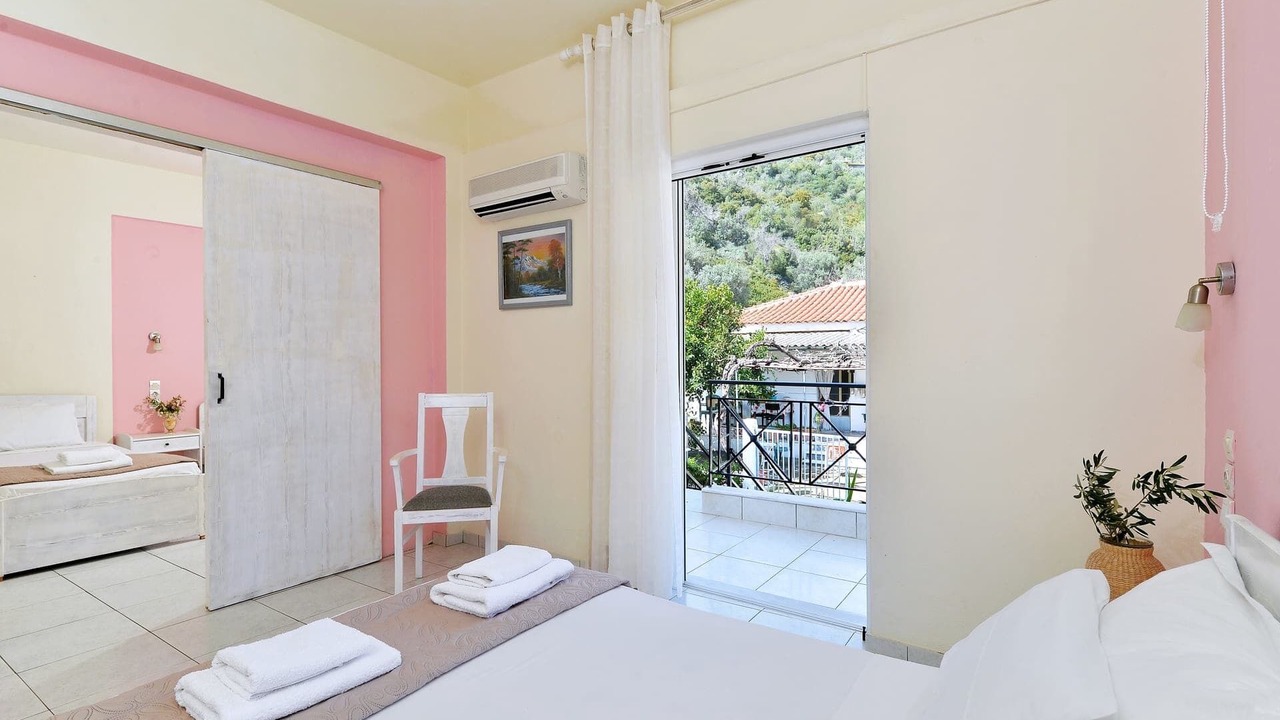 Photo of Patio Balcony in Ilia