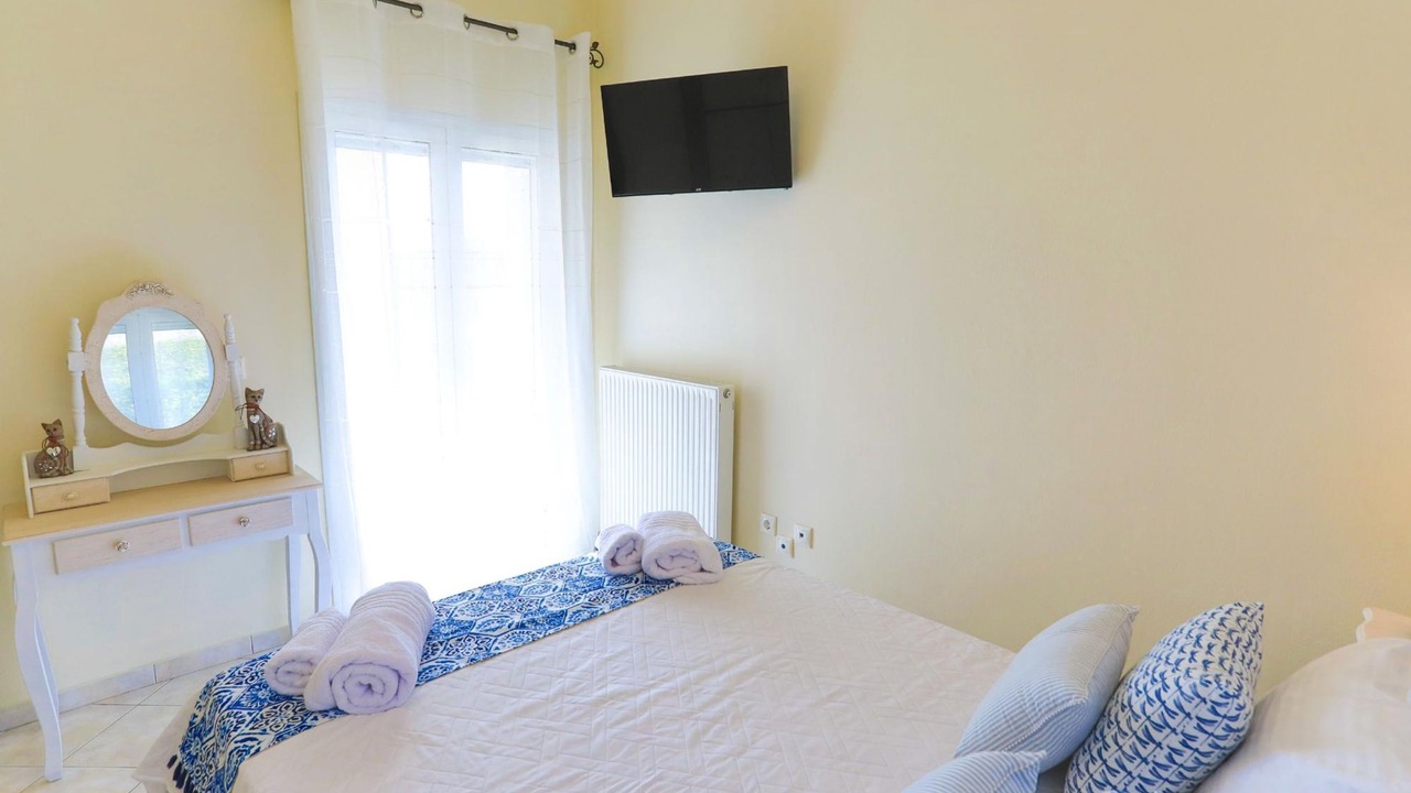 Photo of Bedroom in Perama