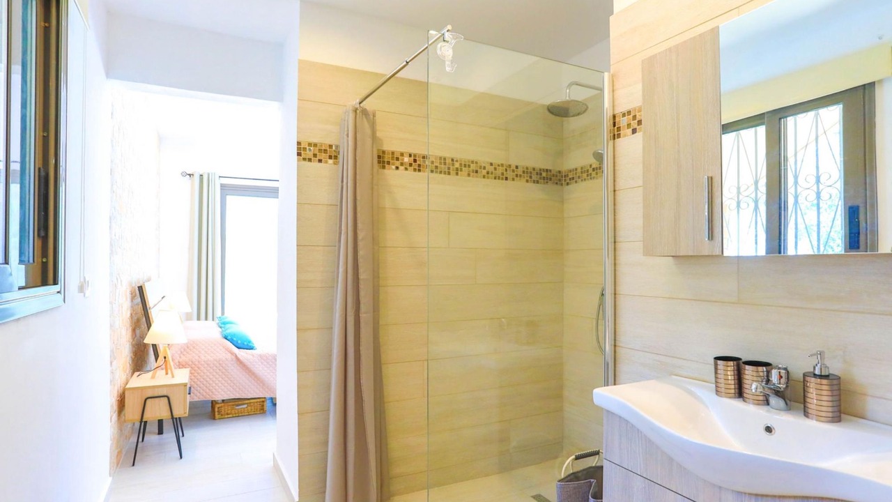 Photo of Bathroom in Agni