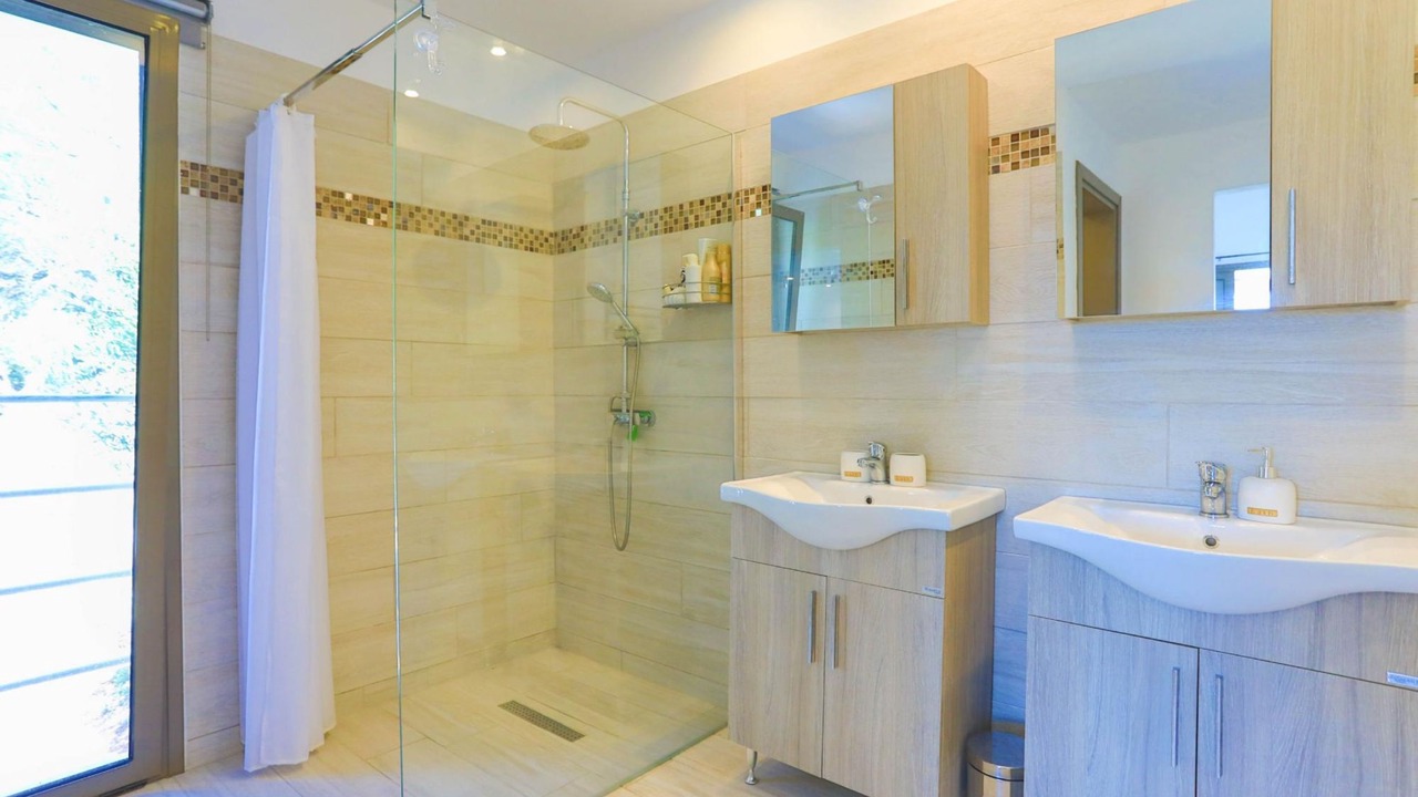Photo of Bathroom in Agni