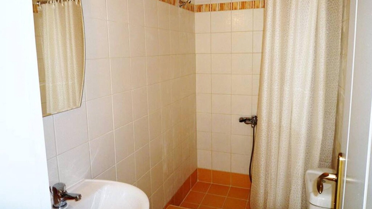 Photo of Bathroom in Dhrakata