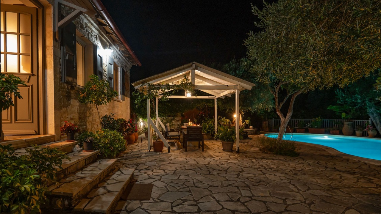 Photo of Outdoor in Mpogdanatika
