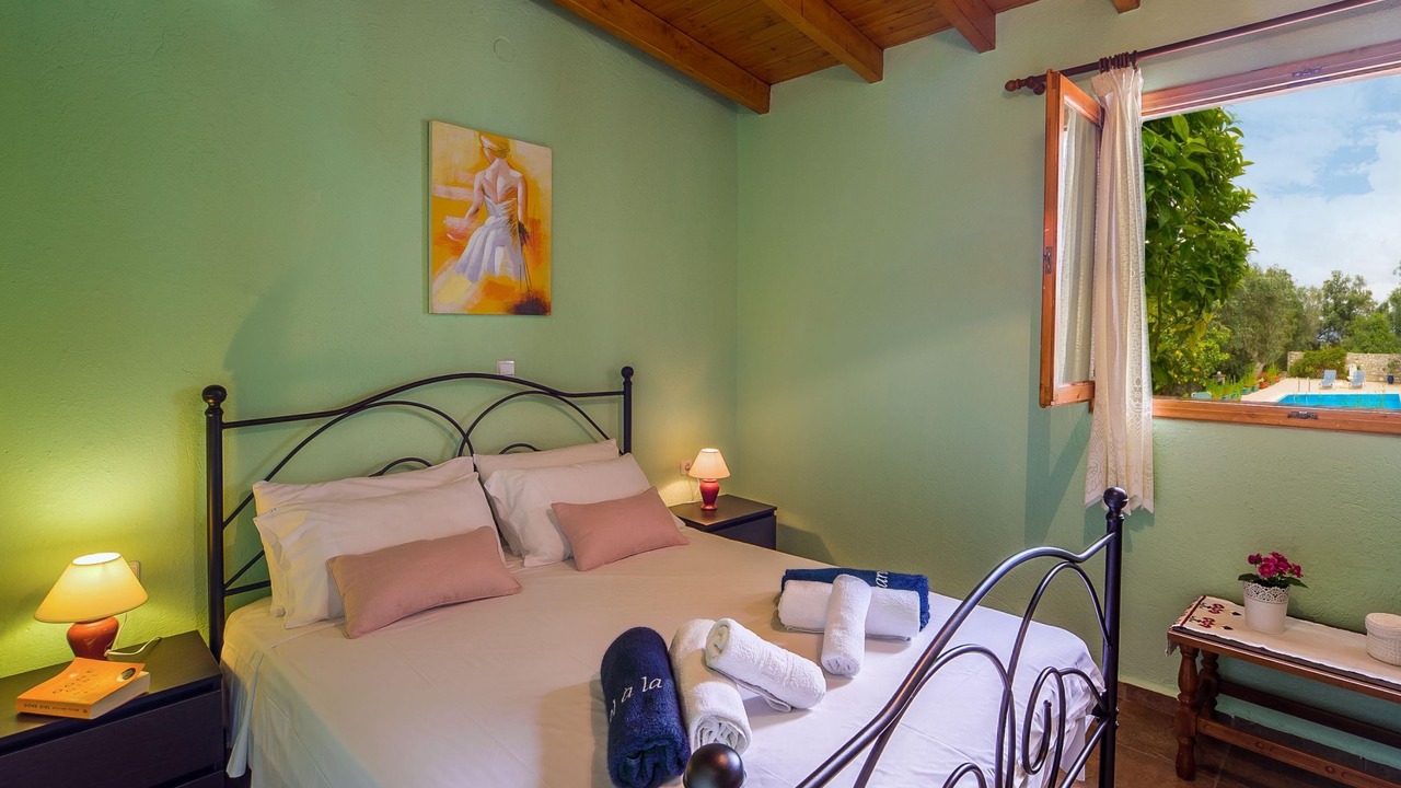 Photo of Bedroom in Koutsi