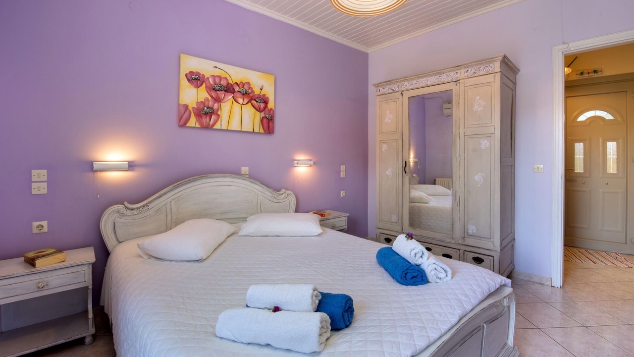Photo of Bedroom in Longos