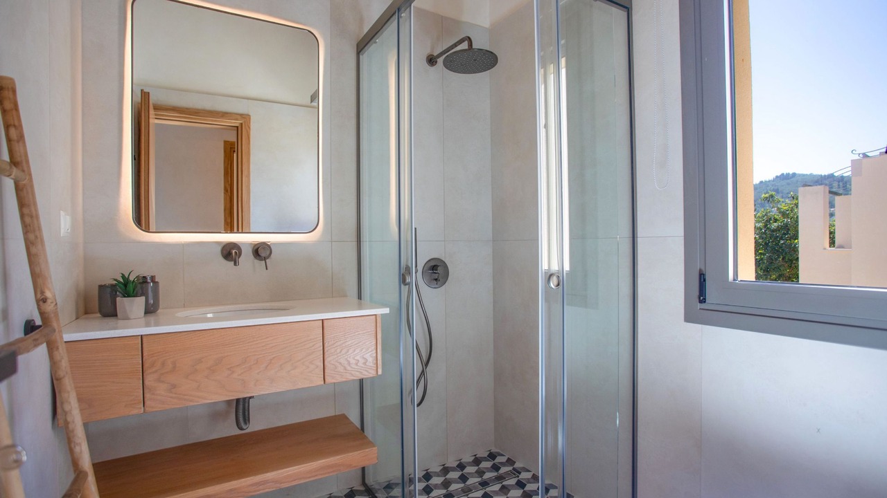 Photo of Bathroom in Kouramades