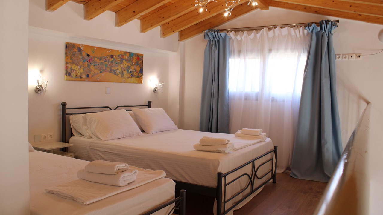 Photo of Bedroom in Ipsos