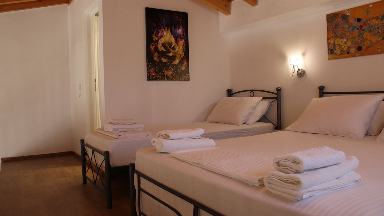 Photo of Bedroom in Ipsos