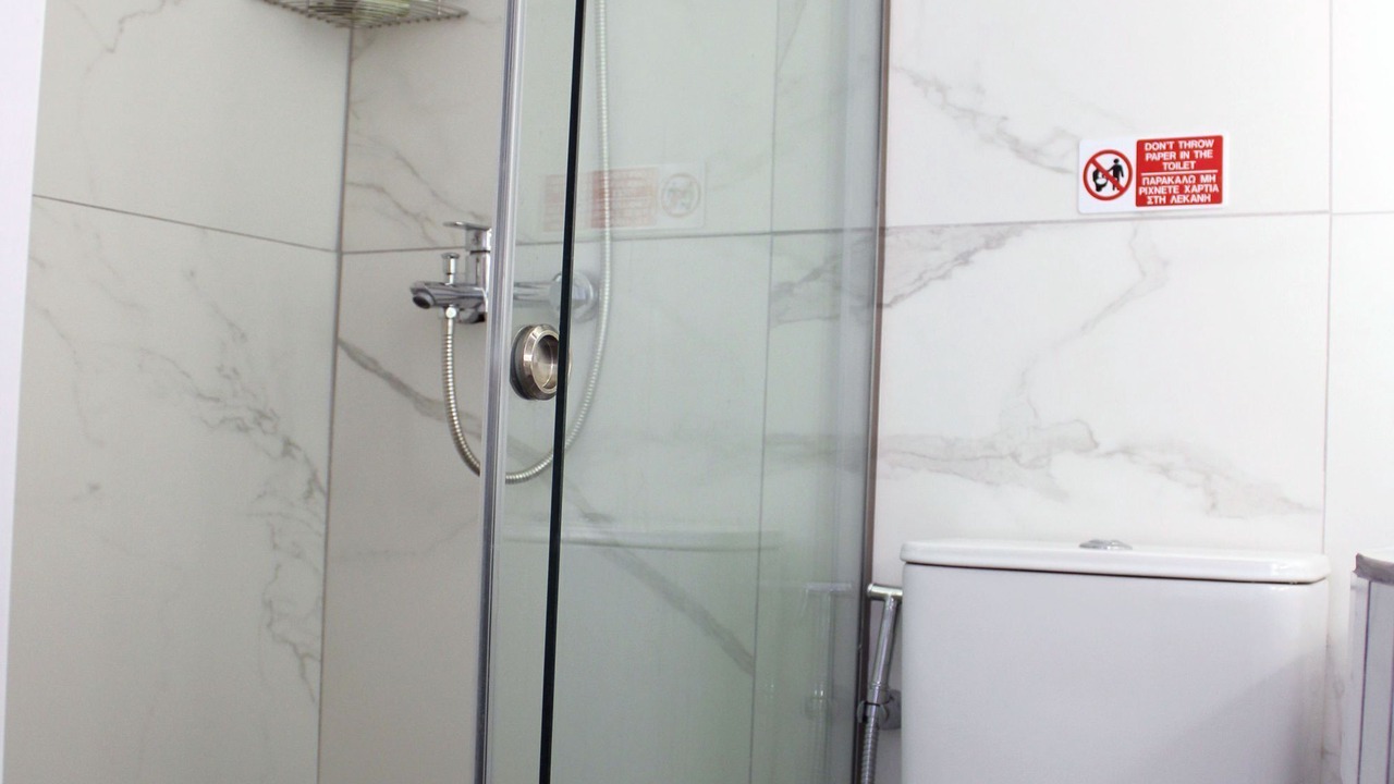 Photo of Bathroom in Ipsos