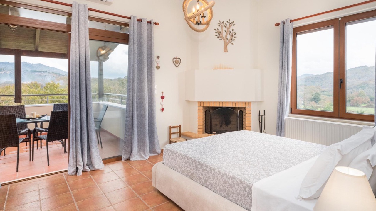 Photo of Bedroom in Armenoi