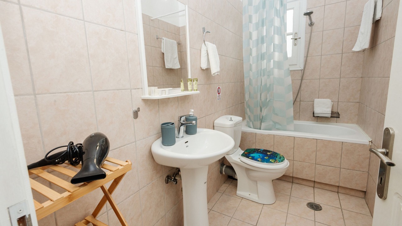 Photo of Bathroom in Perama