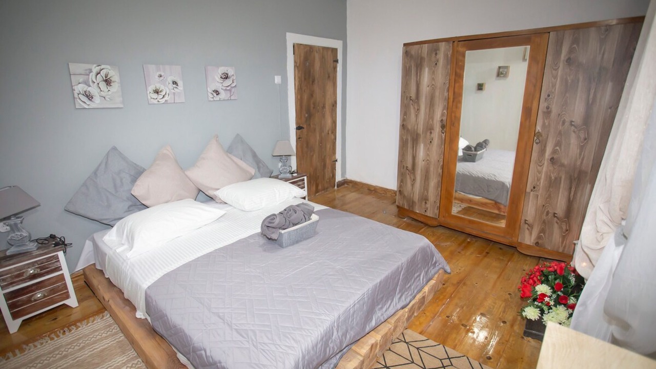 Photo of Bedroom in Messonghi