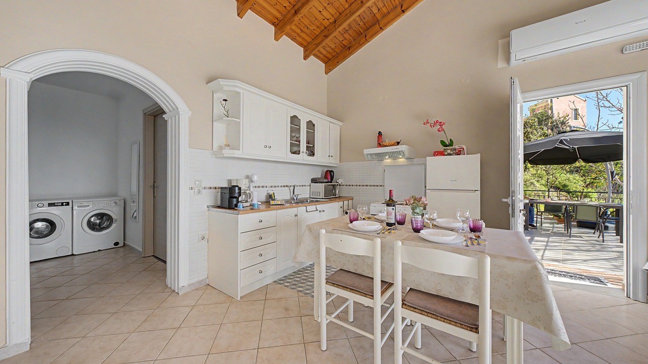 Photo of Kitchen in Chlomos