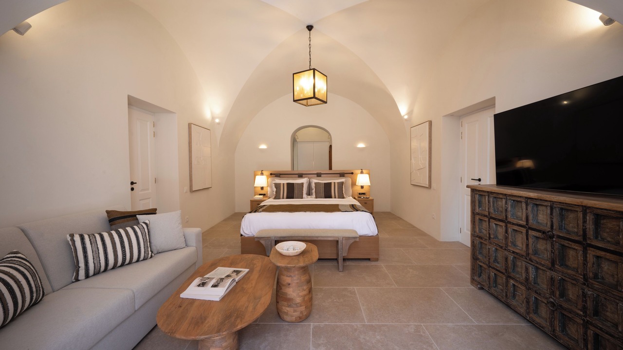 Photo of Bedroom in Oia