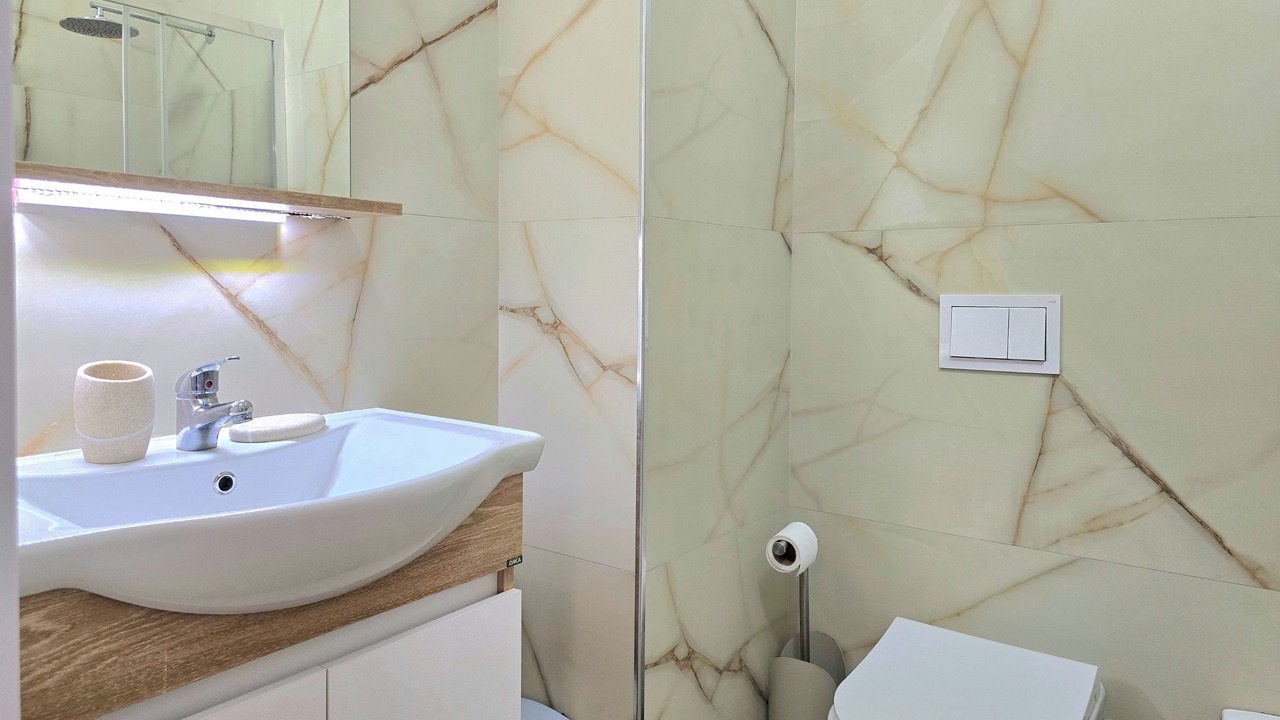 Photo of Bathroom in Golem