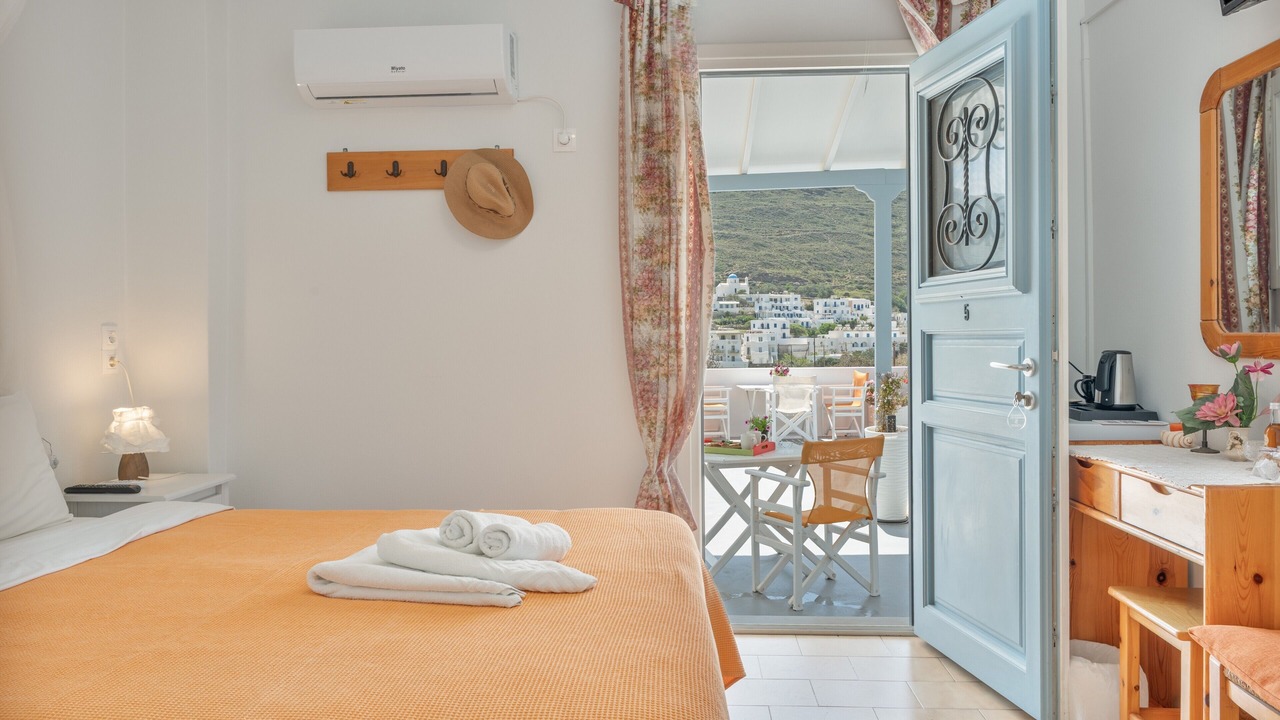 Photo of Bedroom in Katapola
