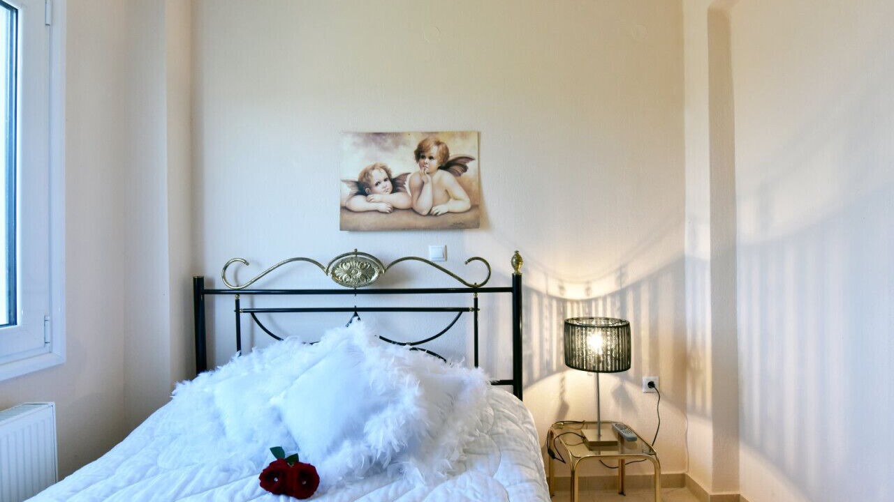 Photo of Bedroom in Flogita