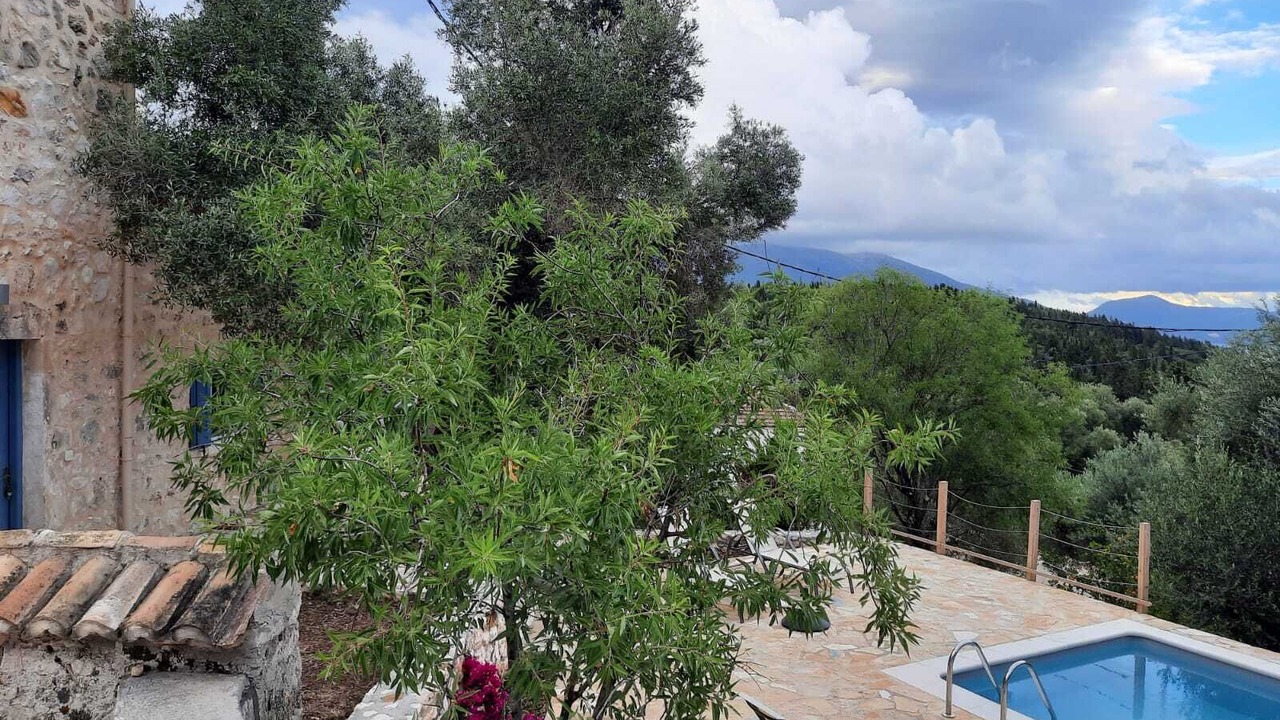 Photo of Outdoor in Tselendata