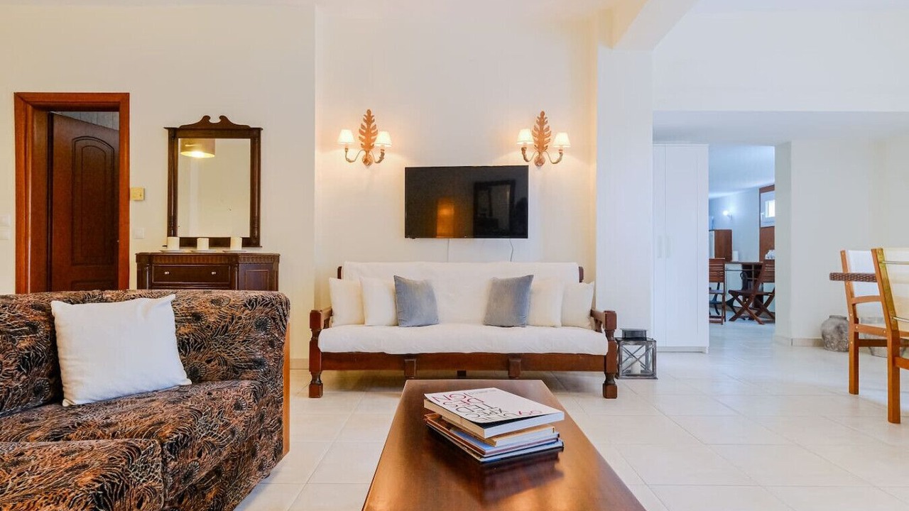 Photo of Livingroom in Elia Nikitis