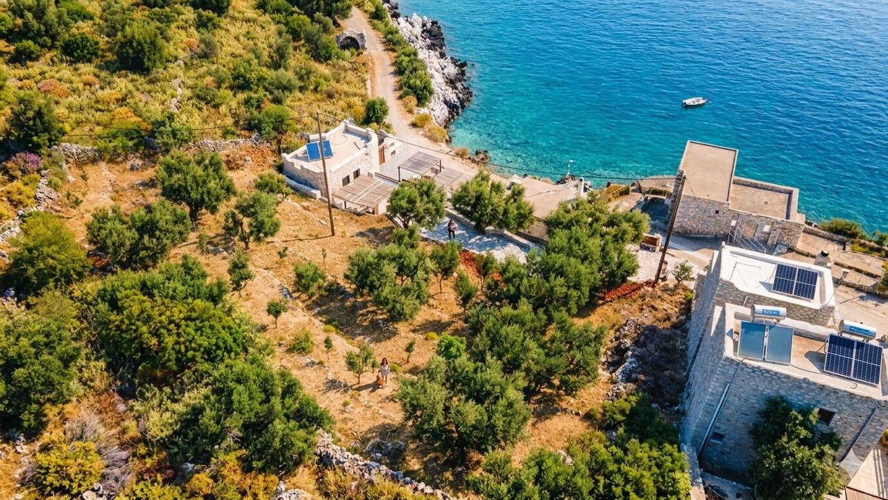 Photo of Outdoor in East Mani