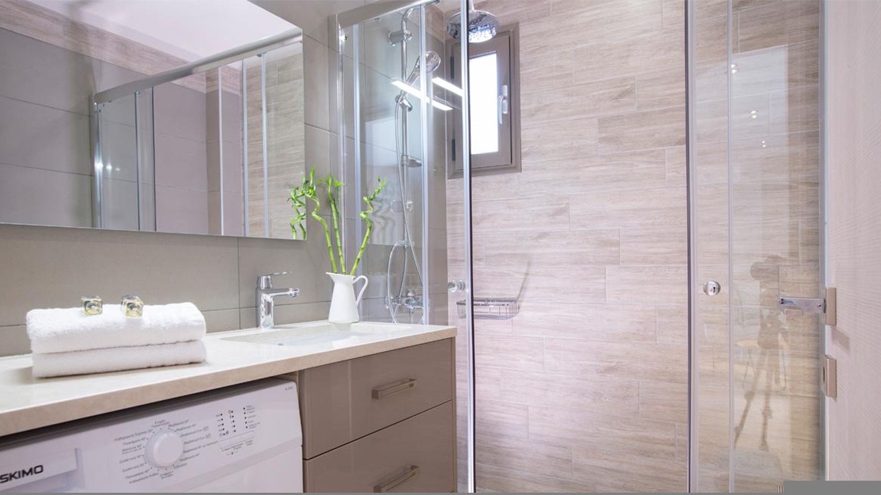 Photo of Bathroom in Perigiali