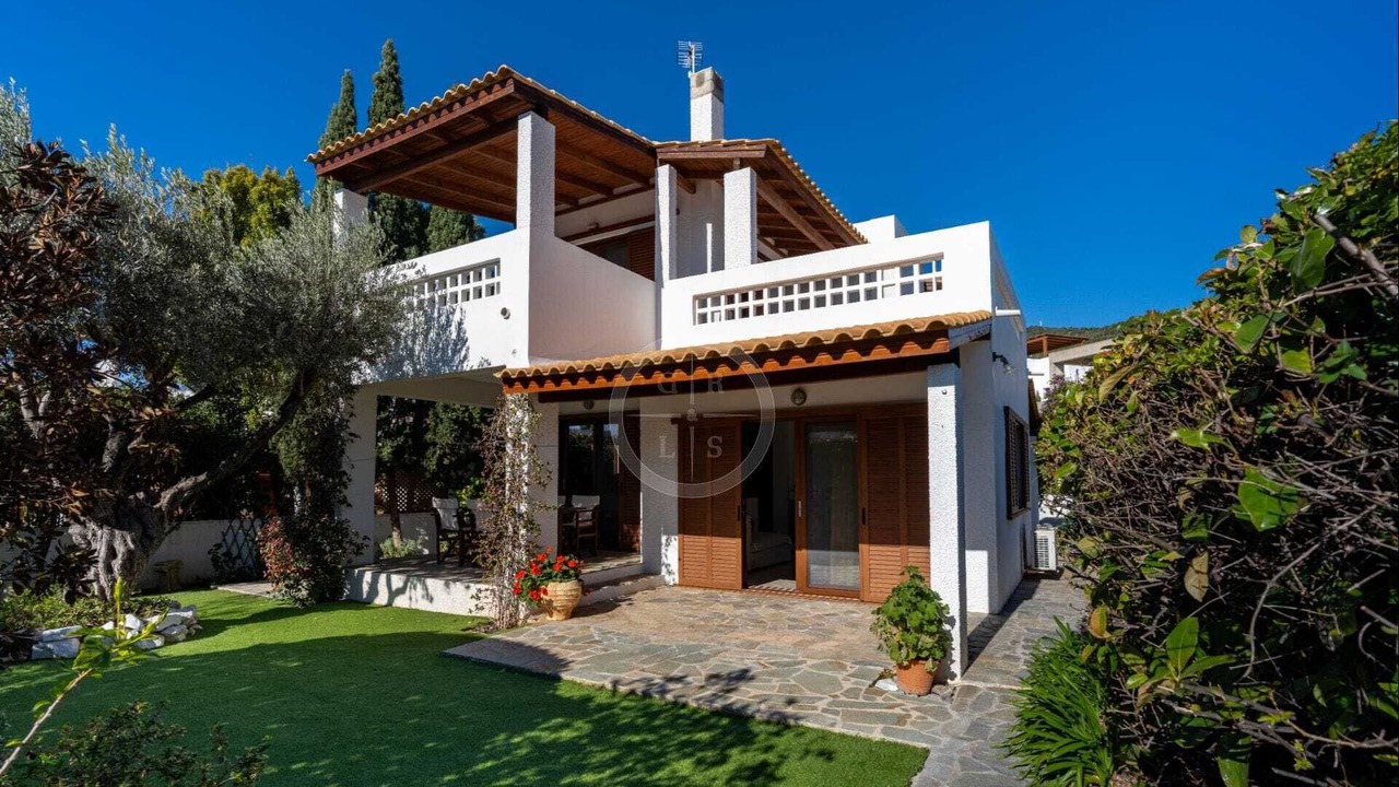 Photo of Outdoor in Plepi