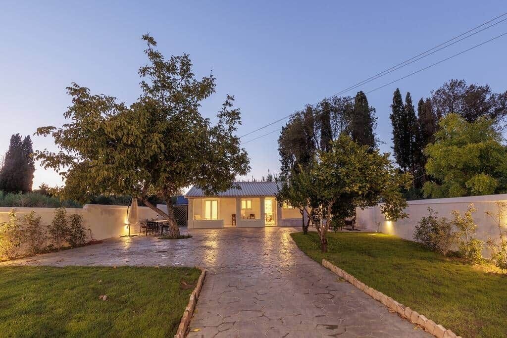 Photo of Outdoor in Alepou