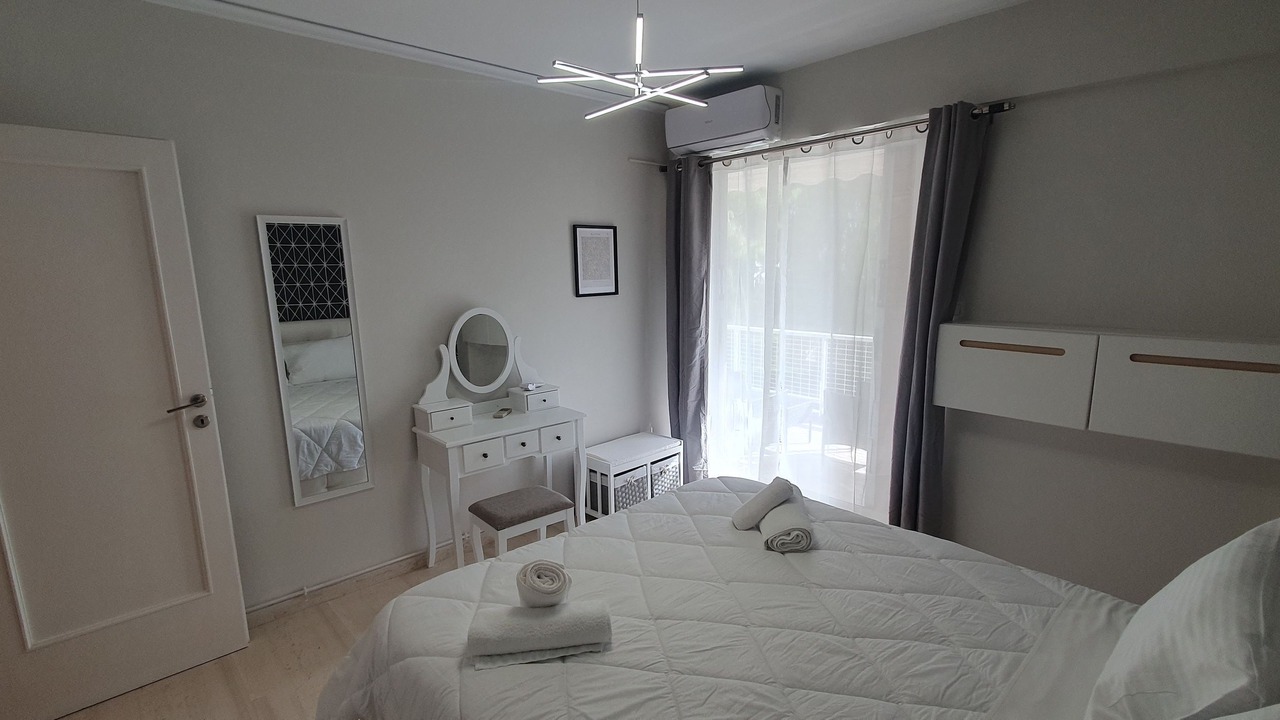 Photo of Bedroom in Vouliagmeni