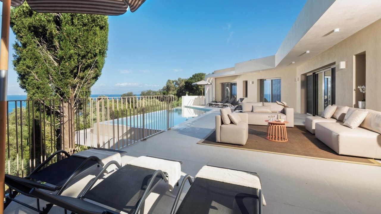 Photo of Patio Balcony in Agia Pelagia Chlomou