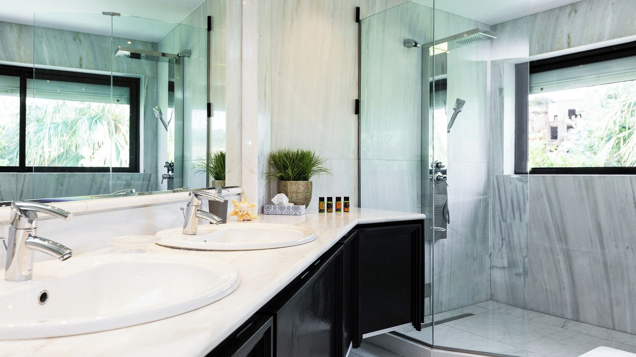 Photo of Bathroom in Pitharion