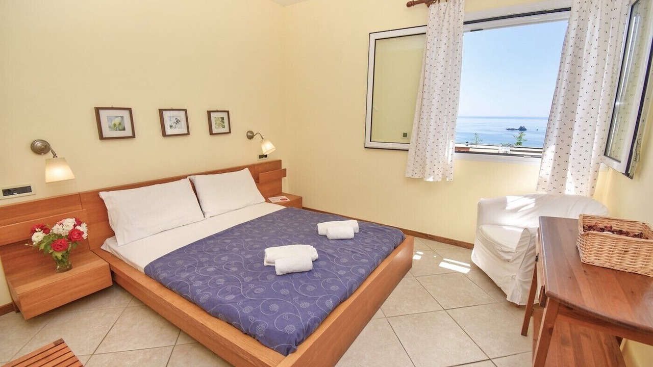 Photo of Bedroom in Sinarades