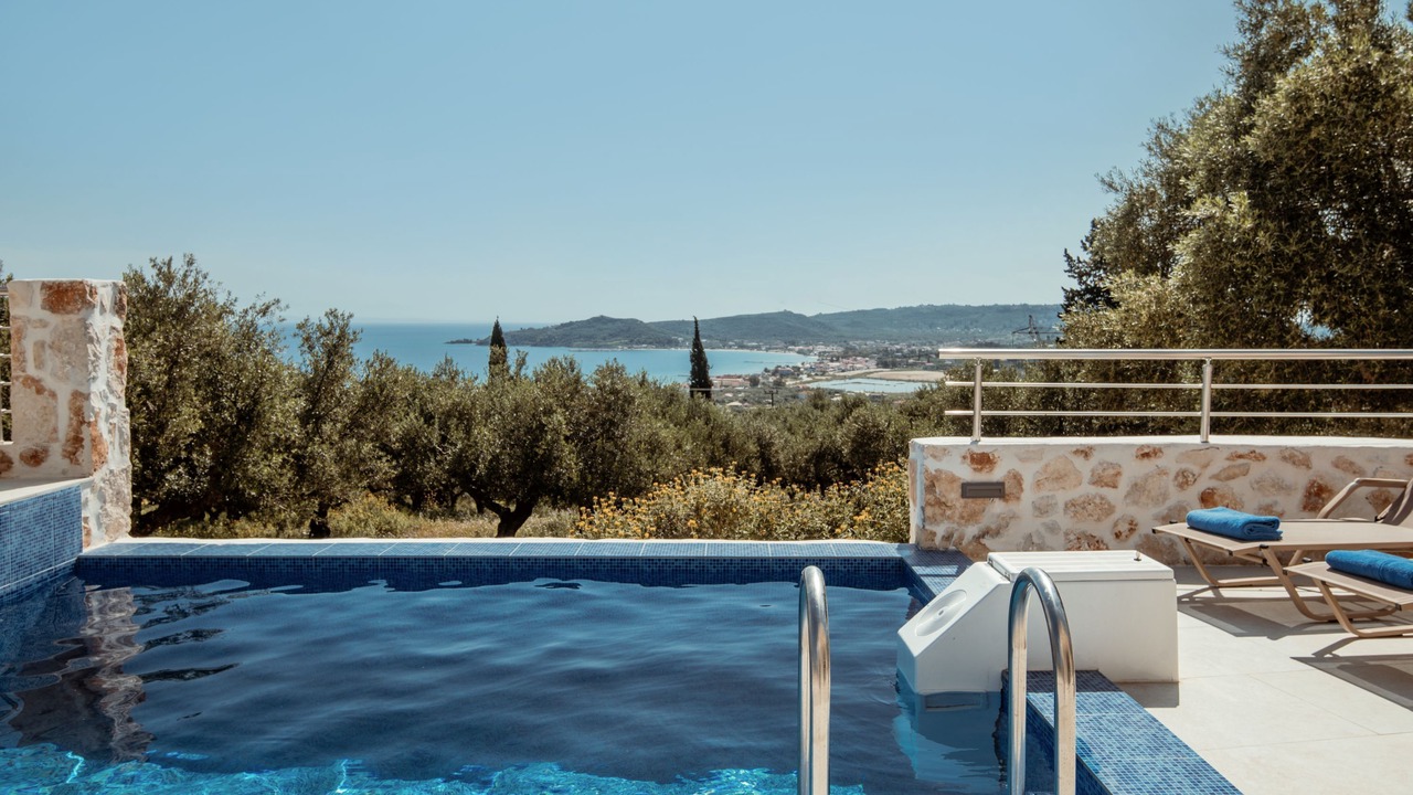 Photo of Outdoor in Alonia