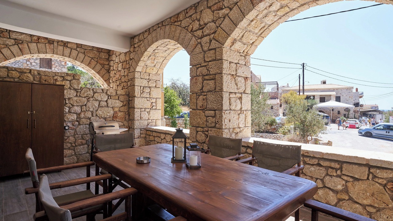 Photo of Outdoor in Omales