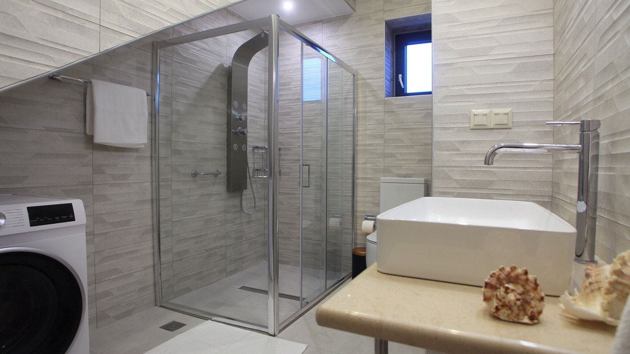 Photo of Bathroom in Spanokhorion
