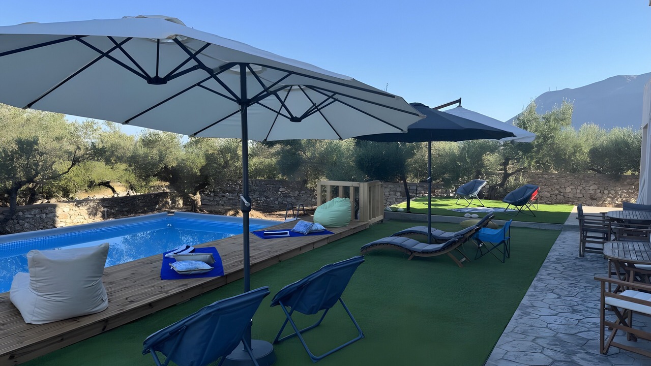 Photo of Outdoor in Omales