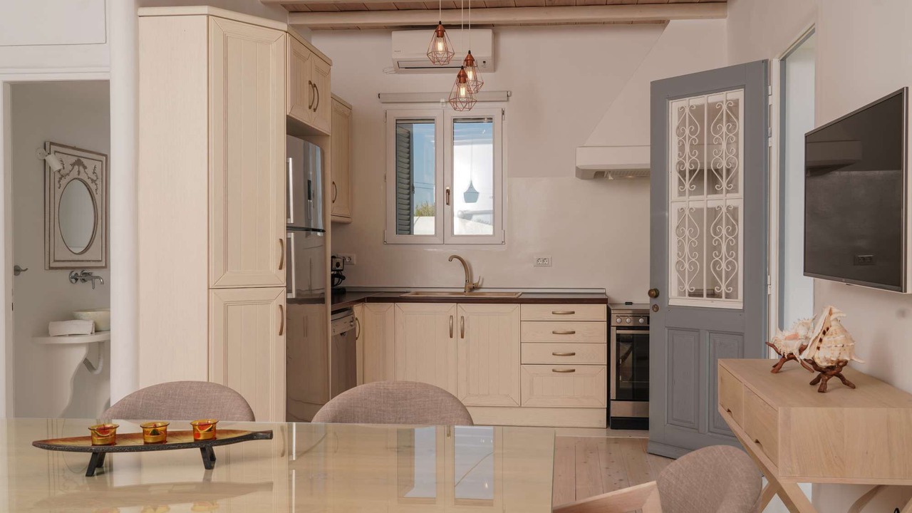 Photo of Kitchen in Tourlos