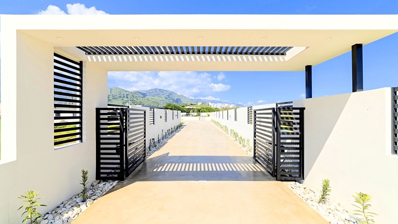 Photo of Outdoor in Kavros