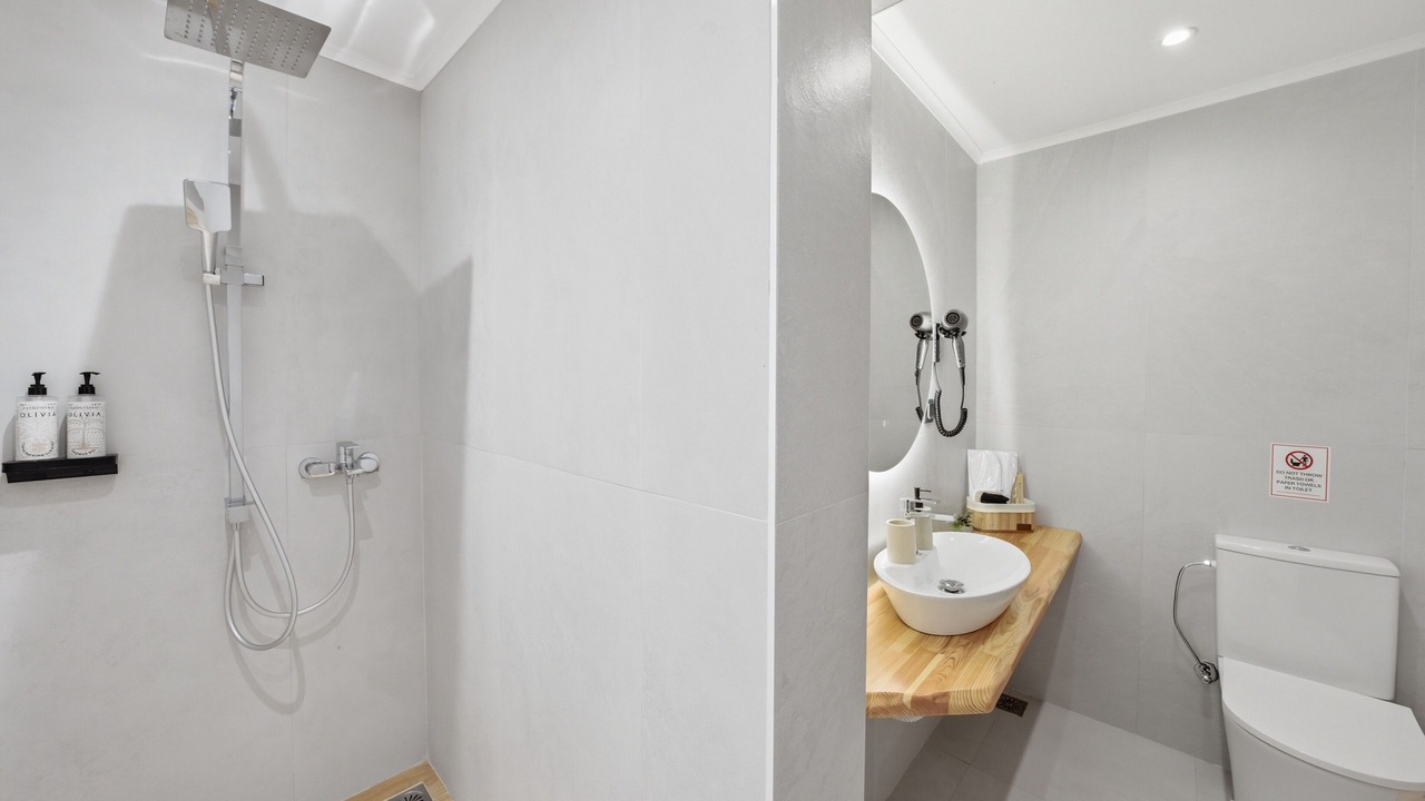 Photo of Bathroom in Chalikounas