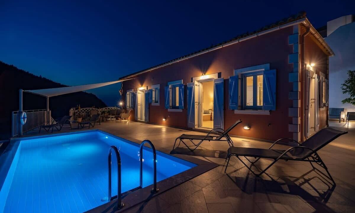 Photo of Outdoor in Frourion