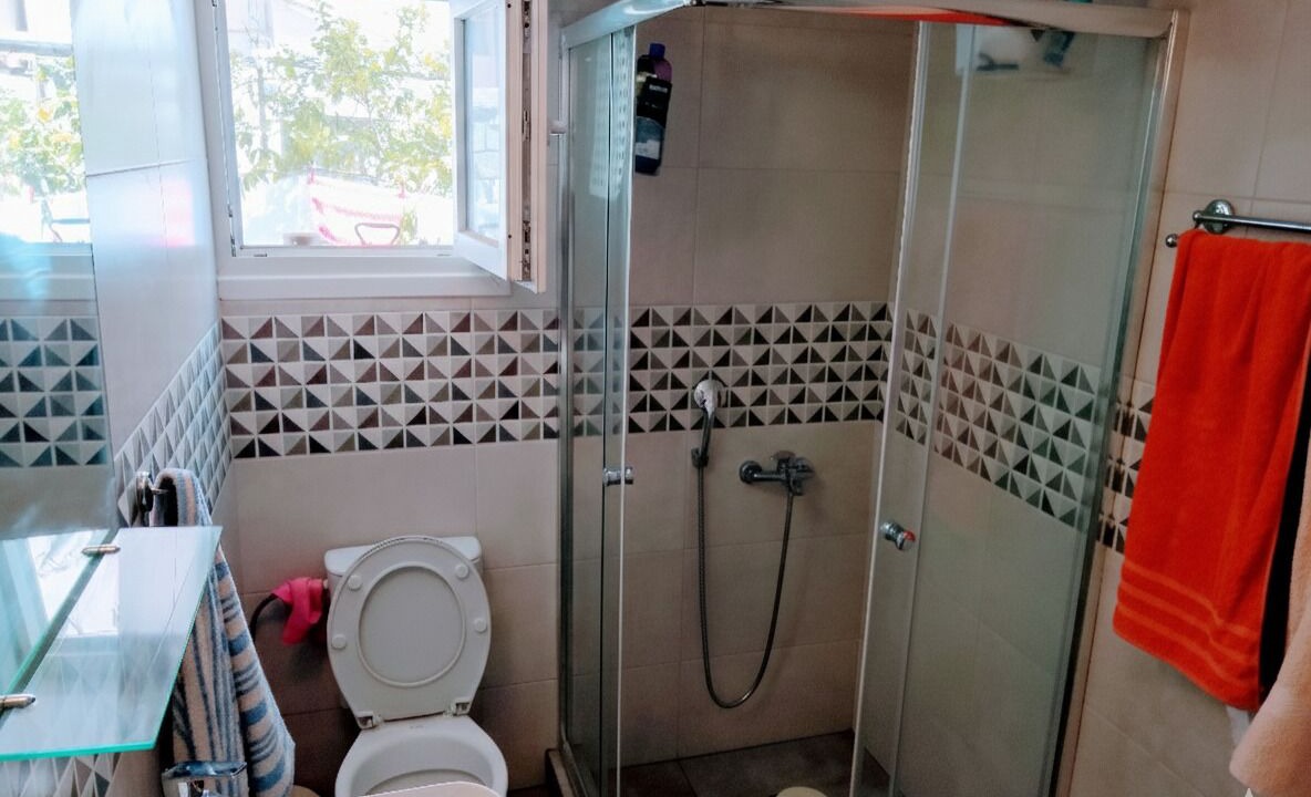 Photo of Bathroom in Keratsini-Drapetsona