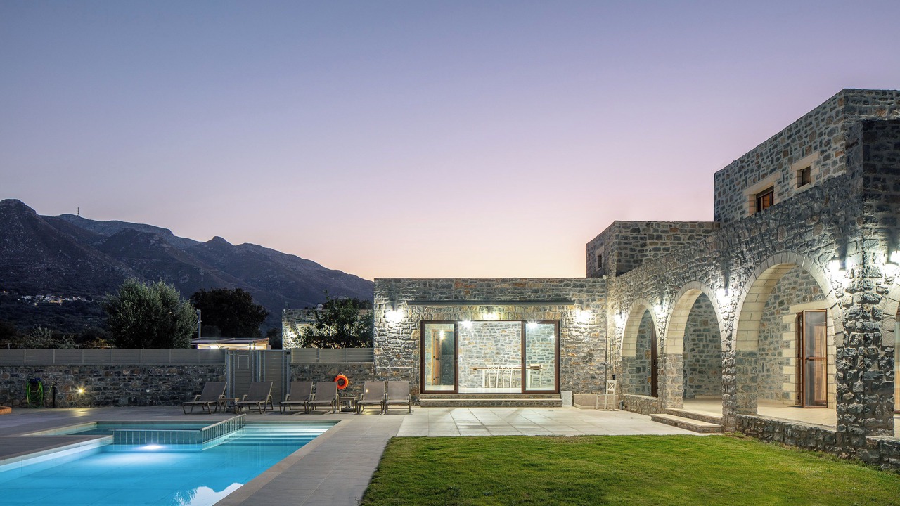 Photo of Outdoor in Monopari