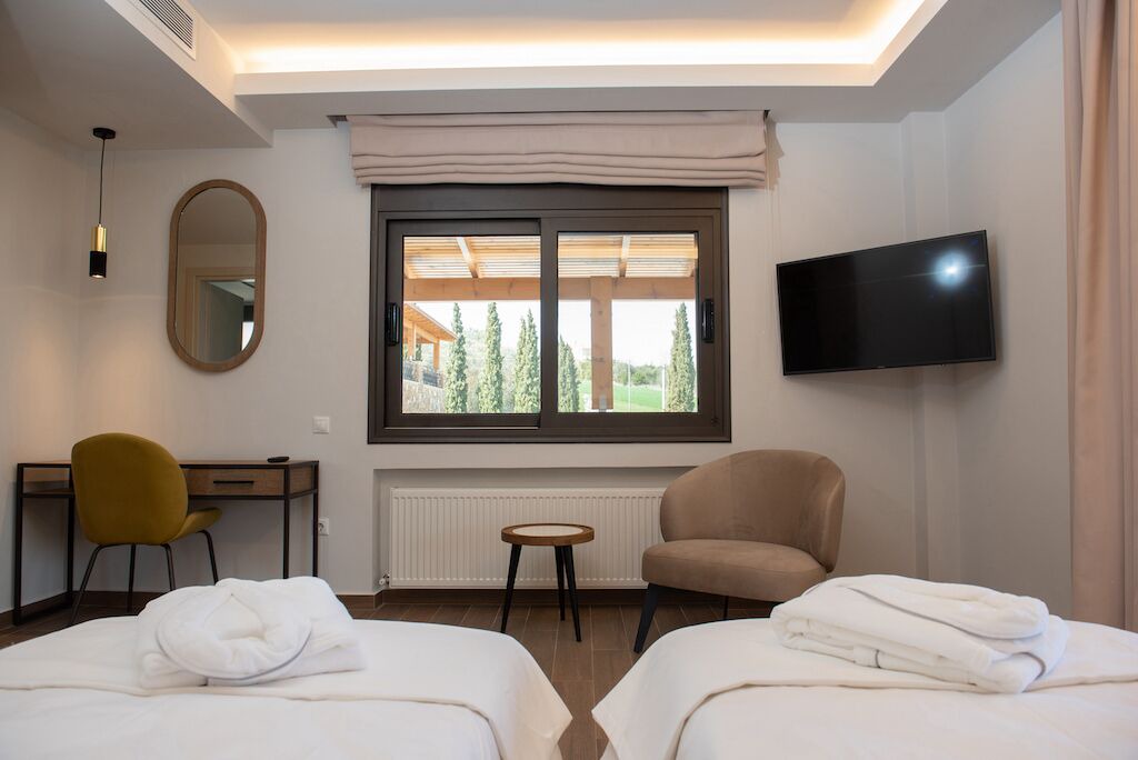 Photo of Bedroom in Neoi Epivates